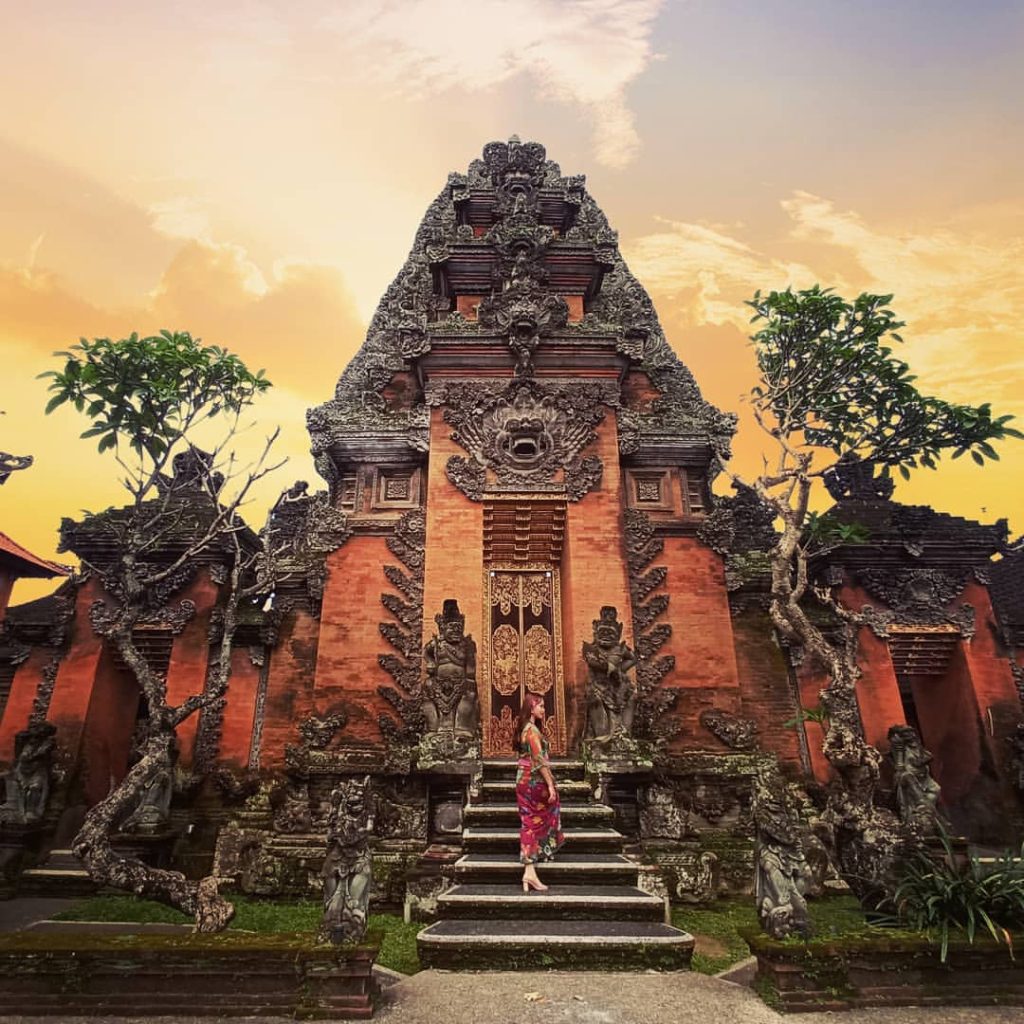 puri-agung-peliatan-ubud